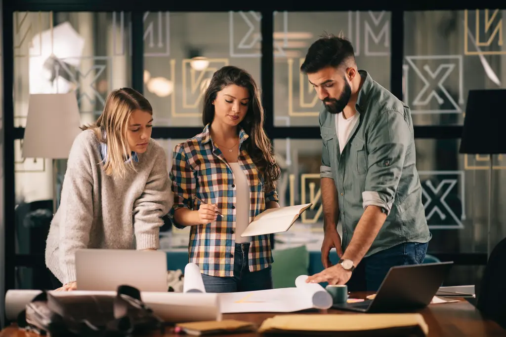 Community-Led Growth: What SMBs Can Learn from Enterprise