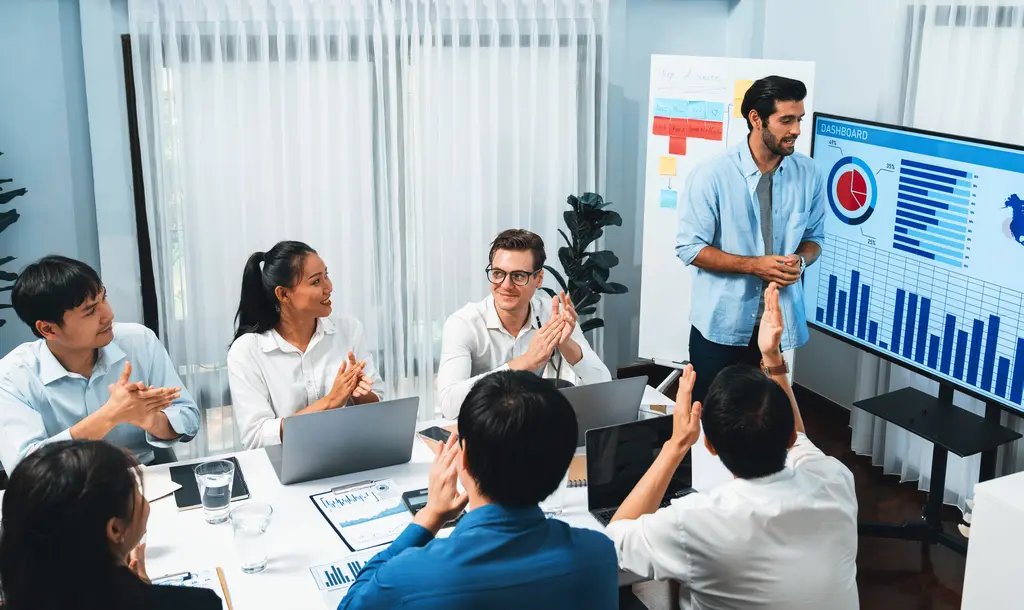 The 5 Best CRM For Banks In 2024