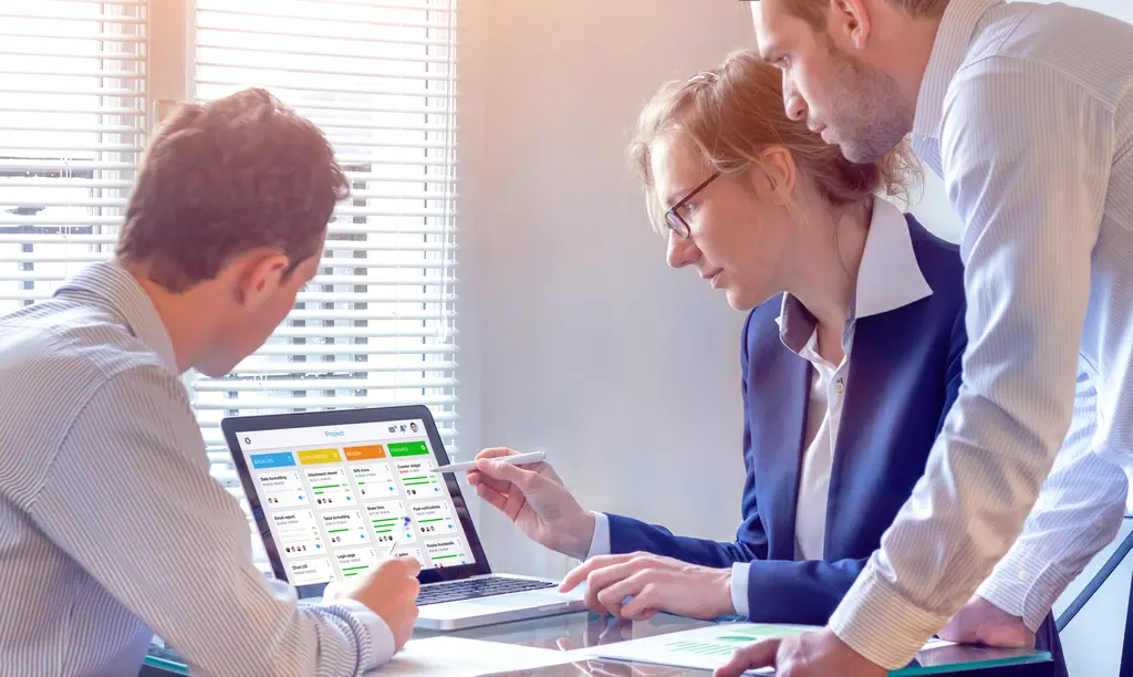 Project Management for Service Businesses: Keep Scope, Hours, and Clients Aligned