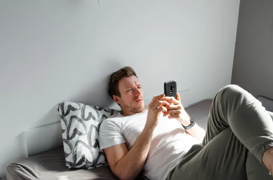 Remote Work on Mobile: 8 Ways to Stay Connected Without Desktop Access